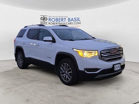 Used 2017 GMC Acadia SLE image 7