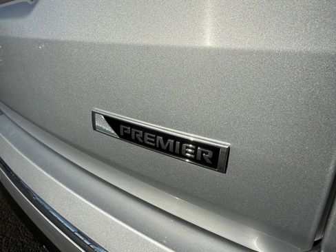 Used 2018 Chevrolet Traverse Premier image 5