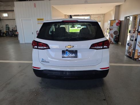 Used 2024 Chevrolet Equinox LS w/ LPO, Floor Liner Package FWD image 6