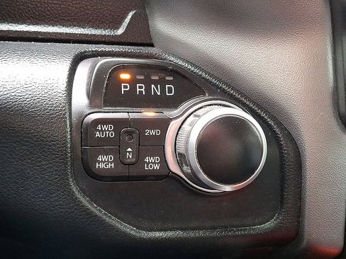 Used 2020 RAM 1500 Big Horn AWD/4WD image 12