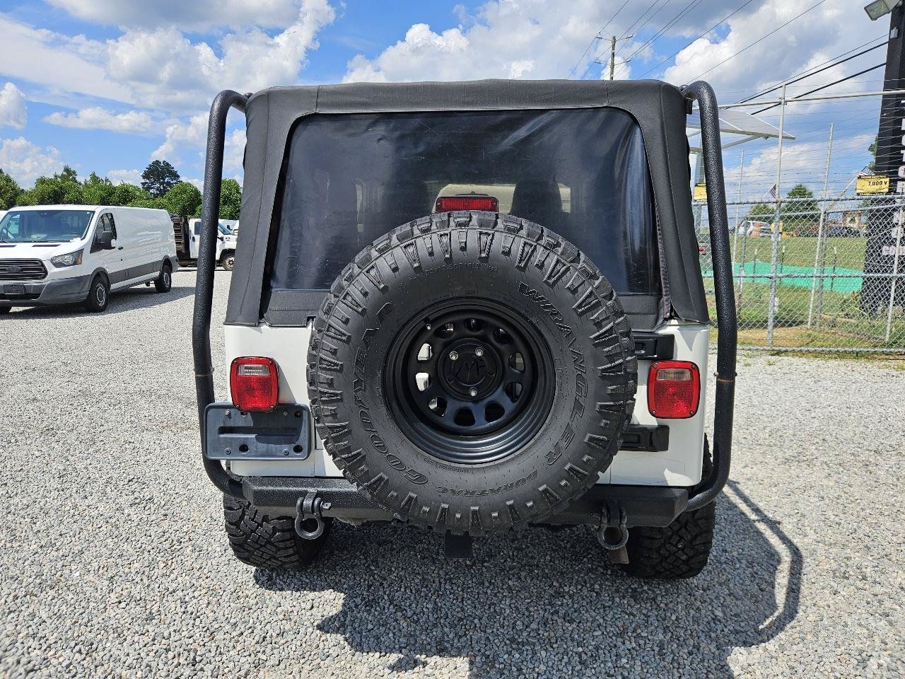 Used 2006 Jeep Wrangler Unlimited AWD/4WD image 4
