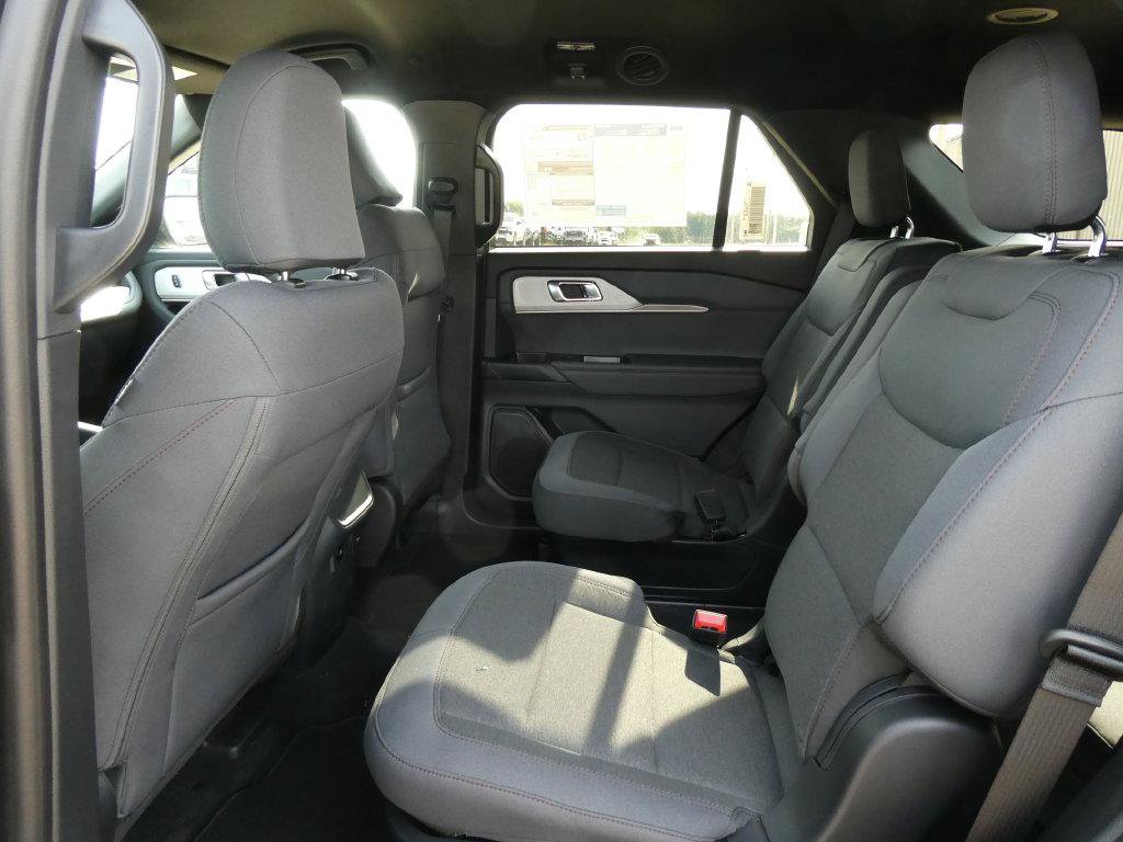 New 2027 Ford Explorer Active AWD/4WD image 13