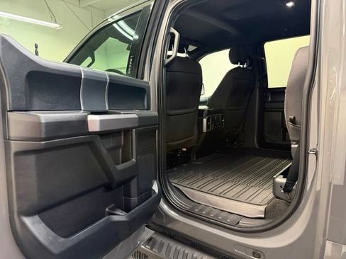 Used 2020 Ford F150 XLT w/ Equipment Group 302A Luxury AWD/4WD image 30