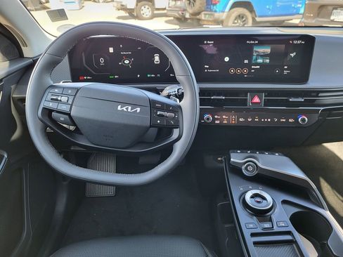 New 2025 Kia EV6 Wind image 11