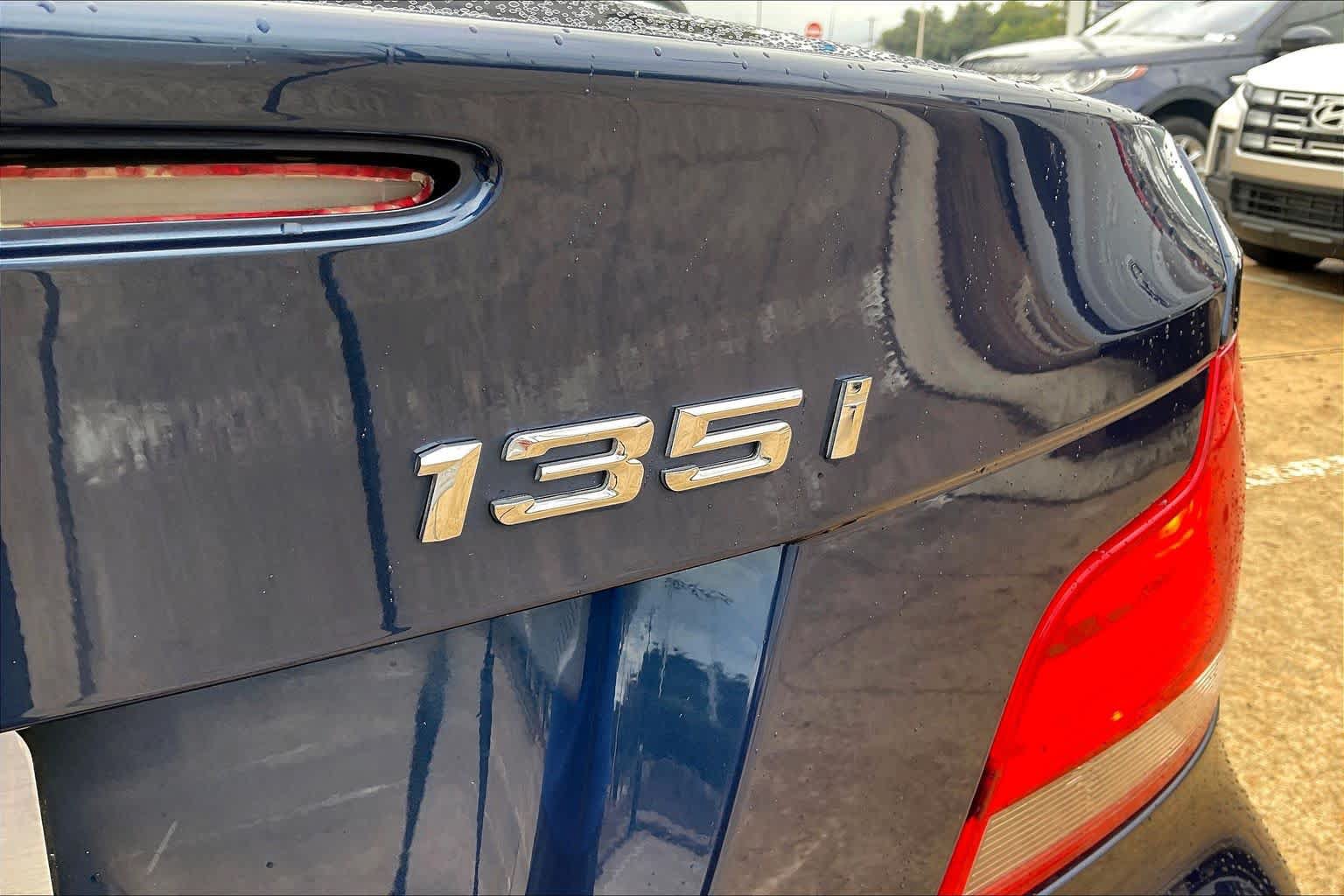 Used 2012 BMW 135i Convertible RWD image 9