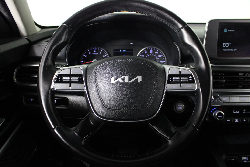 Used 2022 Kia Telluride LX FWD image 24