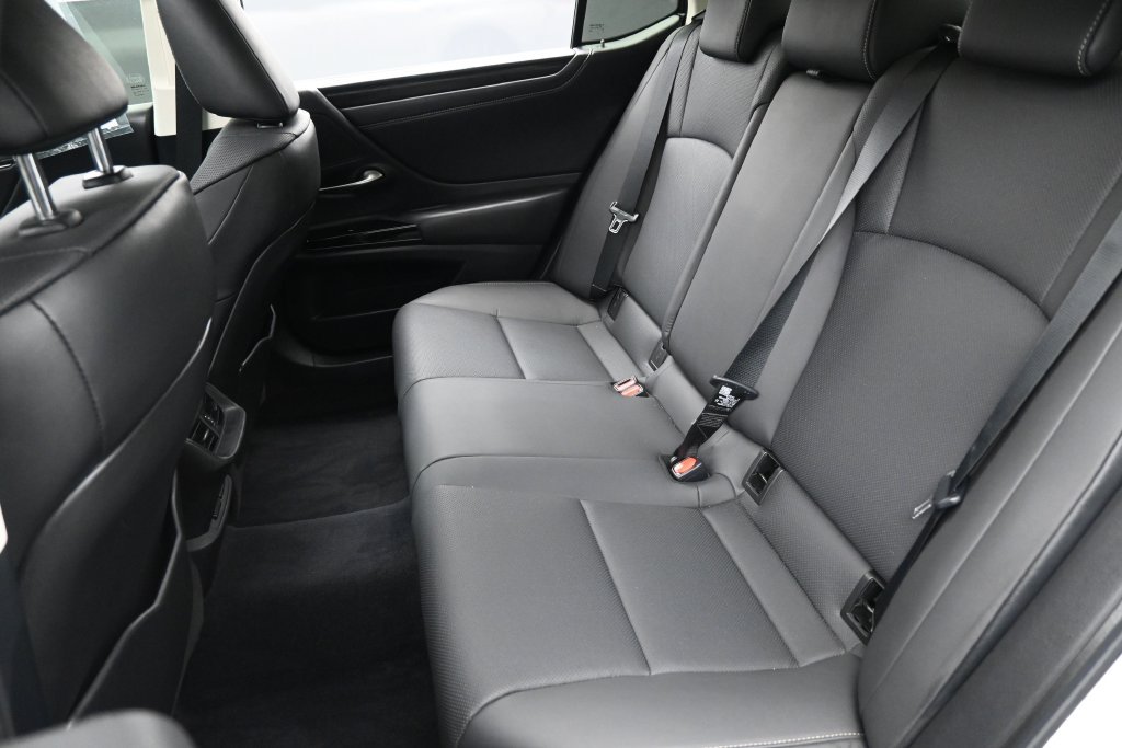 Used 2022 Lexus ES 350 w/ Premium Package FWD image 25
