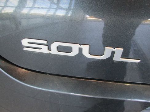 Used 2024 Kia Soul LX w/ Option Group 015 image 10