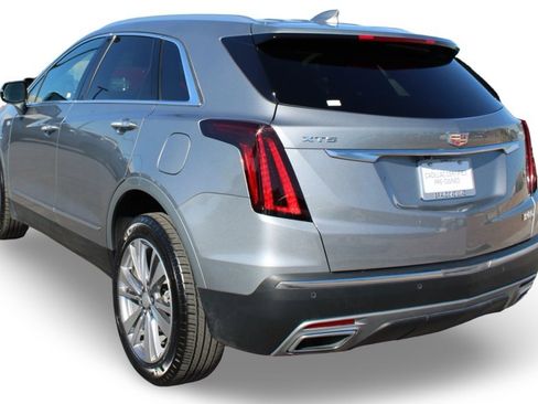 Used 2025 Cadillac XT5 Premium Luxury image 7