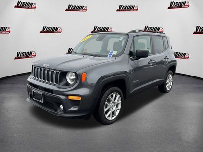 Used 2023 Jeep Renegade Latitude w/ Sun/Sound Group
