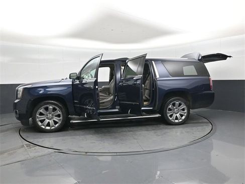 Used 2018 GMC Yukon XL Denali image 51