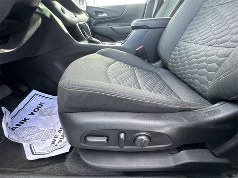 Used 2020 Chevrolet Equinox LT image 12