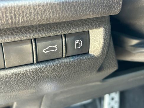 Used 2026 Toyota Camry SE w/ Multimedia Upgrade Package FWD image 26