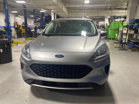 Used 2021 Ford Escape SE w/ Convenience Package FWD image 14