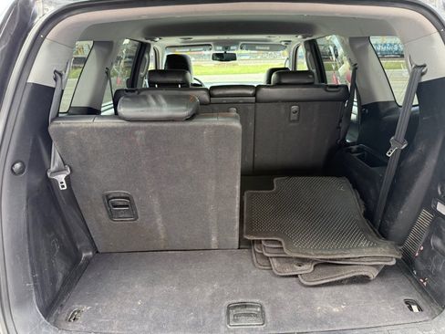 Used 2009 Kia Borrego Limited image 39