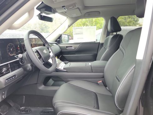 New 2026 INFINITI QX80 Luxe w/ Cargo Package image 17