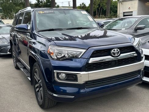 Used 2019 Toyota 4Runner Limited AWD/4WD image 2