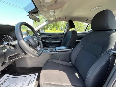 Used 2024 Nissan Sentra S FWD image 19