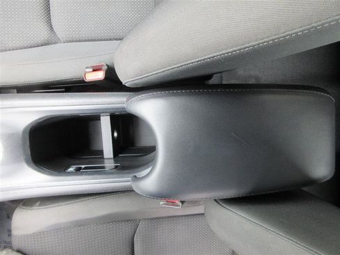 Used 2019 Honda HR-V Sport image 16