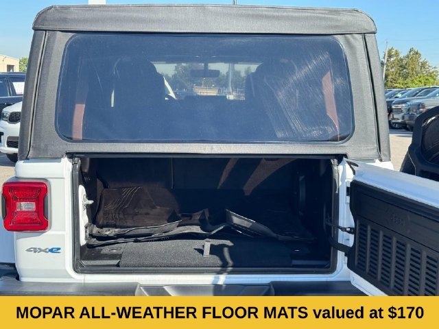 Used 2022 Jeep Wrangler Unlimited Sahara w/ Safety Group AWD/4WD image 5
