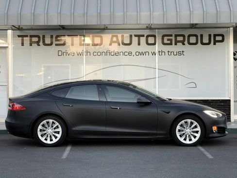Used 2019 Tesla Model S 100D AWD/4WD image 4