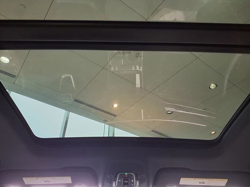 New 2026 Audi Q8 Premium image 5