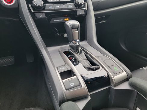 Certified 2020 Honda Civic EX image 31