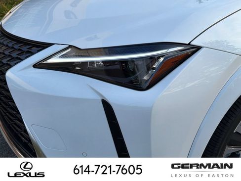 New 2026 Lexus UX 300h AWD image 12