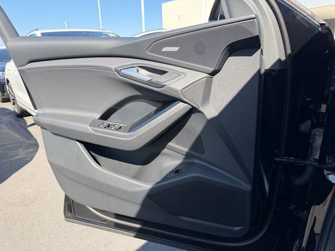New 2027 Audi Q6 e-tron Premium Plus AWD/4WD image 12