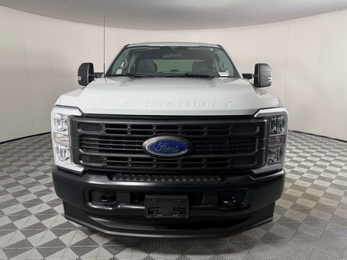 Used 2025 Ford F250 XL w/ FX4 Off-Road Package image 11