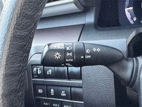 Used 2024 Toyota Tacoma TRD Off-Road image 18