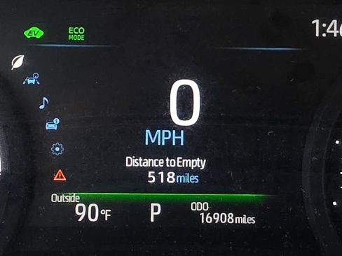 Used 2026 Toyota Sienna XLE FWD image 30