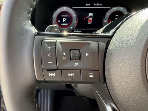 Used 2025 Nissan Pathfinder Platinum w/ Cargo Package image 18