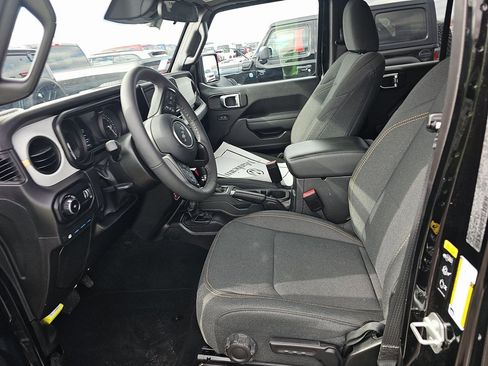 Used 2025 Jeep Wrangler Unlimited Sport S 4xe image 4