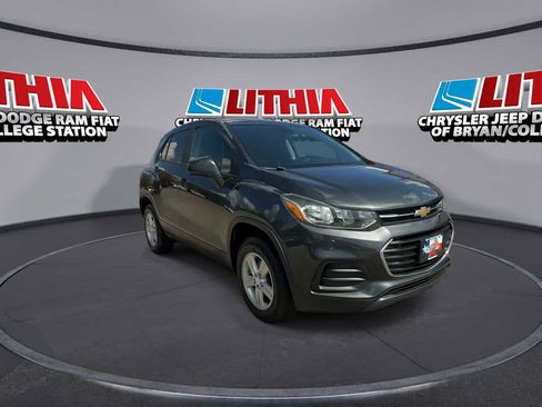 Used 2020 Chevrolet Trax LS w/ Tint and Cruise Package AWD/4WD image 2