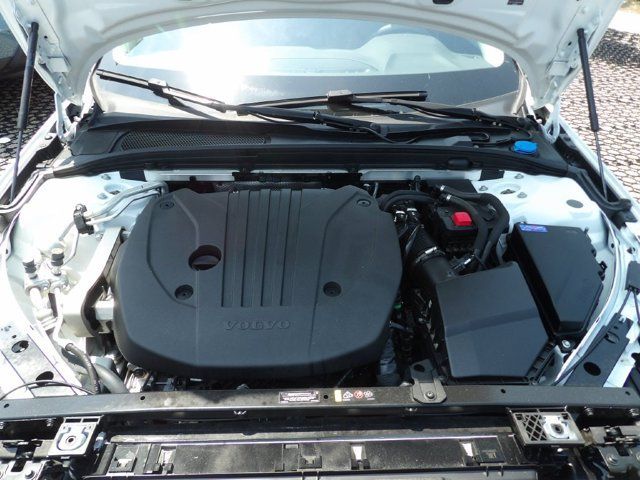 Certified 2025 Volvo S60 B5 Core FWD image 26