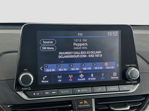Used 2023 Nissan Altima 2.5 SV FWD image 19