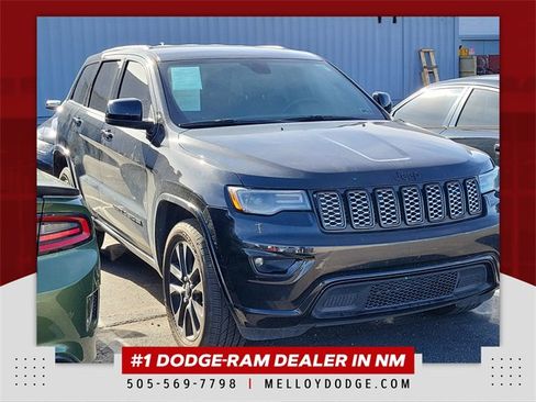 Used 2021 Jeep Grand Cherokee Laredo X image 1