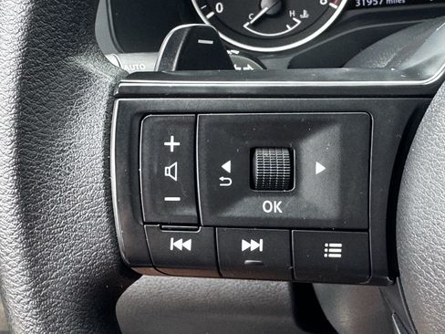 Used 2025 Nissan Pathfinder S FWD image 24