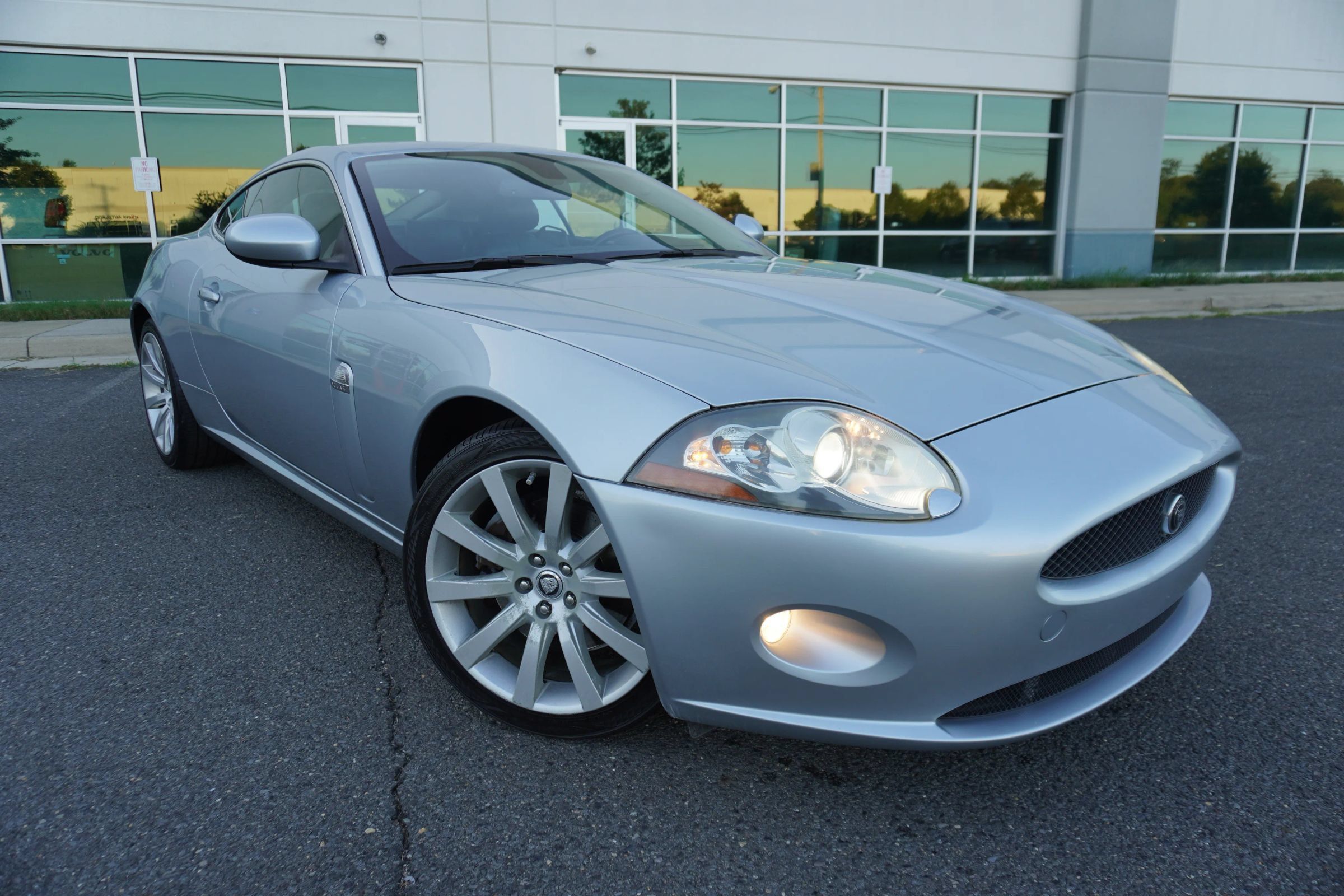 Used 2008 Jaguar XK Coupe RWD image 1