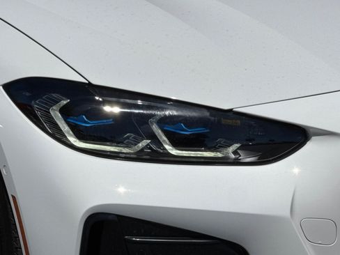 Used 2023 BMW 430i Convertible w/ M Sport Package RWD image 11