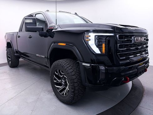 Used 2024 GMC Sierra 2500 AT4 w/ AT4 Premium Plus Package image 15