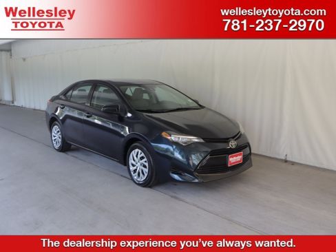 Used 2017 Toyota Corolla LE w/ Carpet Mat Package (TMS) FWD image 1