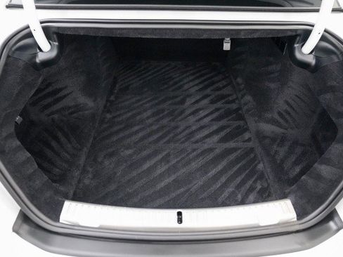 Used 2024 Rolls-Royce Ghost image 33