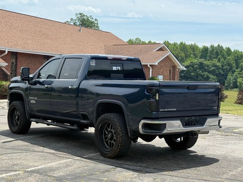 Used 2020 Chevrolet Silverado 2500 LTZ w/ LTZ Convenience Package AWD/4WD image 5
