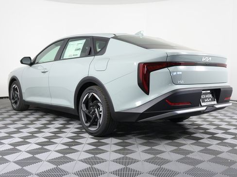 New 2025 Kia K4 EX image 5