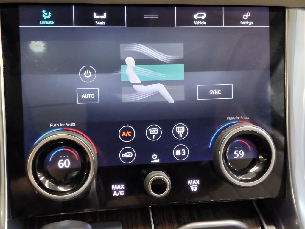 Used 2018 Land Rover Range Rover Sport HSE AWD/4WD image 15