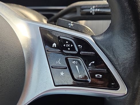 Used 2025 Mercedes-Benz C 300 Sedan image 22