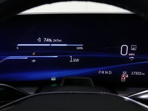 Used 2024 Cadillac Lyriq Luxury AWD/4WD image 18