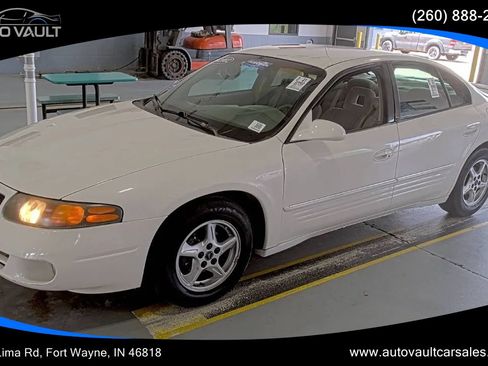 Used 2002 Pontiac Bonneville SE FWD image 1